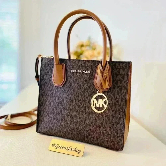 Michael Kors purse Mercer messenger crossbody in brown signature - Picture 1 of 10